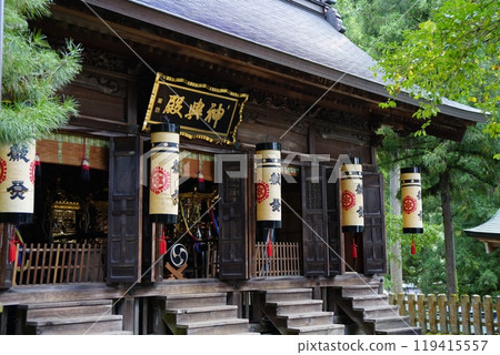 日本最複雜的屋頂神社：岡田神社與大瀧神社 119415557