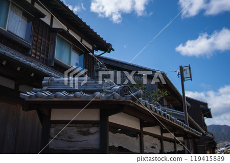 拍攝三重縣龜山市關宿的街景,這裡是東海道第47個驛站城鎮,保留江戶時代的街景。 拍攝三重縣龜山市關宿的街景,這裡是東海道第47個驛站城鎮,保留江戶時代的街景。 119415889