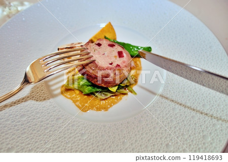 Pan-fried Hokkaido beef fillet 119418693