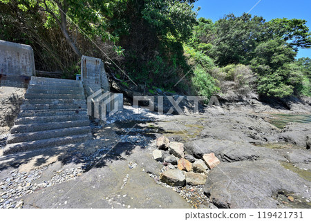 Kurushima Castle of the Murakami Navy, off the coast of Hatohama, Imabari City, Ehime Prefecture Kurushima Castle of the Murakami Navy, off the coast of Hatohama, Imabari City, Ehime Prefecture 119421731