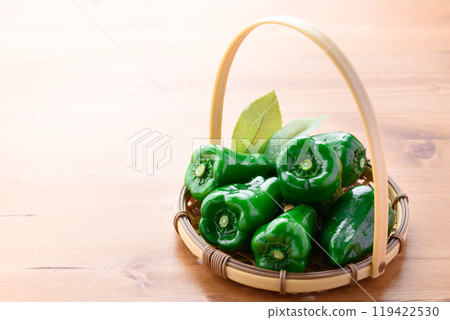 green pepper green pepper 119422530