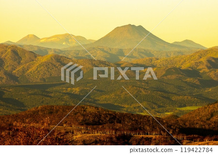 Morning comes to Mount Oakan Morning comes to Mount Oakan 119422784