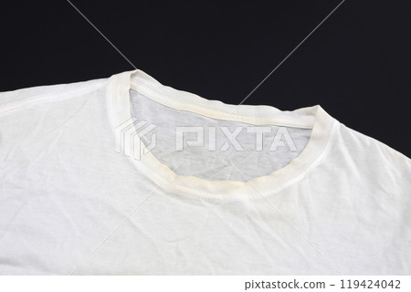 Shirt yellowing 119424042