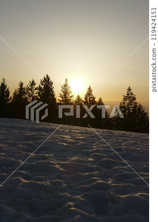 Sunset at Rechelberg mountain in wintertime, Bavaria, Germany Sunset at Rechelberg mountain in wintertime, Bavaria, Germany 119424151