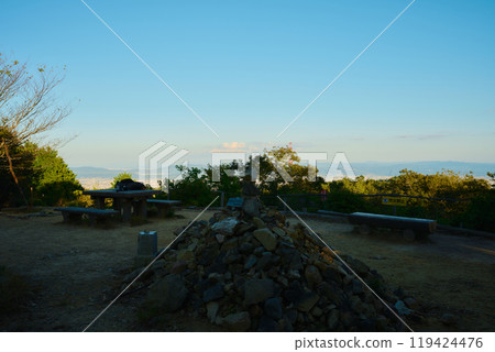 Mount Pompon Summit Square Mount Pompon Summit Square 119424476