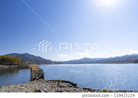 Taushubetsu River Bridge on the former Shihoro Line of the Japanese National Railways on a clear autumn day in Kamishihoro, Hokkaido Taushubetsu River Bridge on the former Shihoro Line of the Japanese National Railways on a clear autumn day in Kamishihoro, Hokkaido 119425229