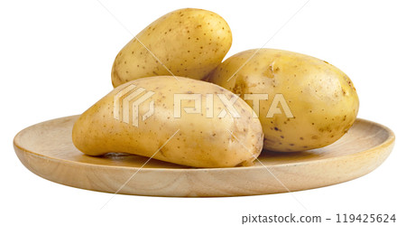 potatoes on wooden plate isolated potatoes on wooden plate isolated 119425624