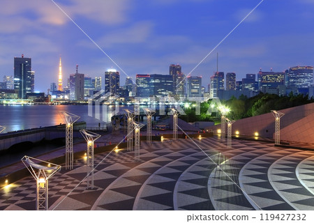 [東京] 從晴海客船碼頭（晴海碼頭公園）看到的東京夜景 119427232