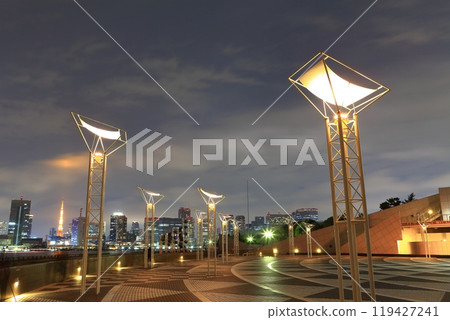 [東京] 從晴海客船碼頭（晴海碼頭公園）看到的東京夜景 119427241