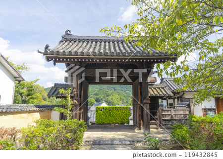 立花寺東門（奈良縣飛鳥村） 119432845