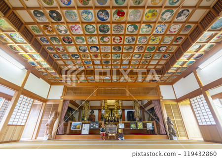 Tachibana-dera Temple: Flower-blooming ceiling painting at Ojo-in Temple (Asuka Village, Nara Prefecture) Tachibana-dera Temple: Flower-blooming ceiling painting at Ojo-in Temple (Asuka Village, Nara Prefecture) 119432860