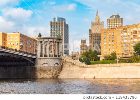 Borodinsky Bridge and Ministry of Foreign Affairs of Russia main building in Moscow. Russia 119435796