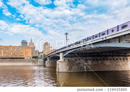 Borodinsky Bridge and Ministry of Foreign Affairs of Russia main building in Moscow. Russia Borodinsky Bridge and Ministry of Foreign Affairs of Russia main building in Moscow. Russia 119435800