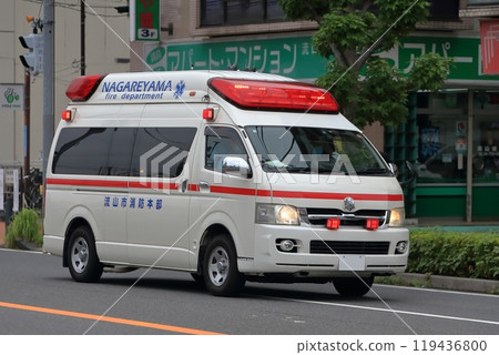 救護車圖片 119436800