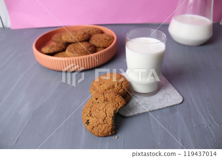 Oatmeal cookies with cereals on a gray background. Homemade pastries. Healthy snack 119437014