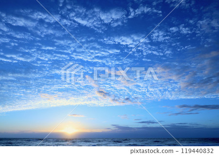 Mid-October Sunrise at Kujihama Beach, Ibaraki Prefecture 119440832