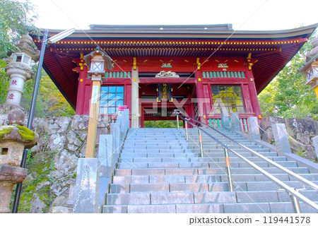 Zuijin Gate of Musashi Mitake Shrine Zuijin Gate of Musashi Mitake Shrine 119441578