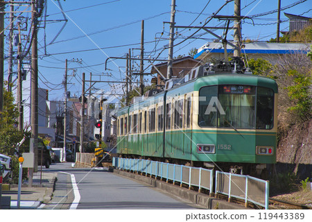 [鎌倉市]稻村崎站附近的江之電 119443389