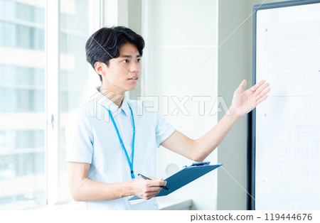 護理人員男 119444676