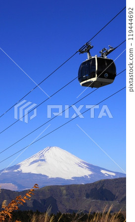 藍天映襯下的富士山和箱根空中纜車 1月風景/富士山 203 箱根空中纜車 V9.16 藍天映襯下的富士山和箱根空中纜車 1月風景/富士山 203 箱根空中纜車 V9.16 119444692