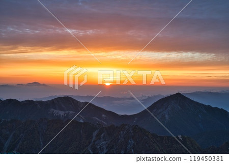 Sunrise seen from Yarigatake Sanso 119450381