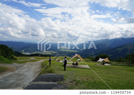 秋天，人們在白馬岩岳散步 9 月 白馬村 01 白馬岩岳 119450734