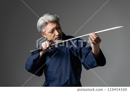 Craftsman, Samue, Gray-haired man, Sword Craftsman, Samue, Gray-haired man, Sword 119454389