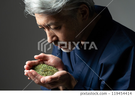 工匠，Samue，白髮男子，茶 119454414