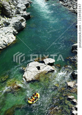 Clear river rafting 119456347