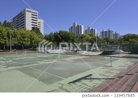 South Korea's new city: the streets of Pyeongchon 119457685