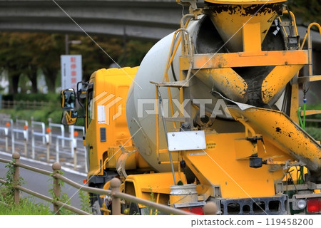 Image of agitator truck (concrete mixer truck) 119458200