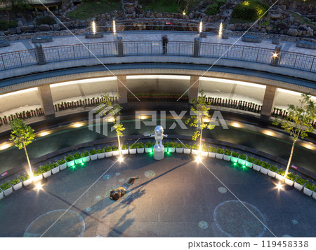 Twilight view of the Daan Park subway station 119458338