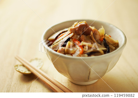 雞肉和牛蒡飯 119459882