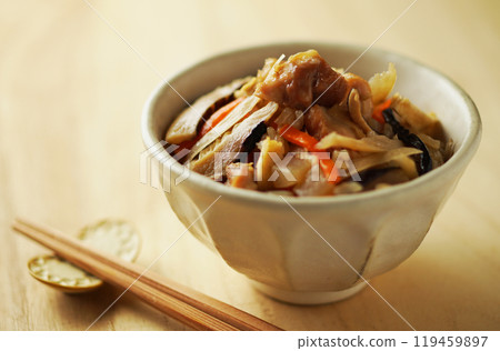 雞肉和牛蒡飯 119459897