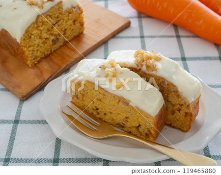 自製胡蘿蔔蛋糕切塊 119465880