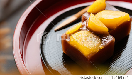 栗子蒸羊羹、栗子羊羹、秋季日式點心 栗子蒸羊羹、栗子羊羹、秋季日式點心 119469525