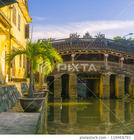 Chua Cau Bridge, Hoi An, Vietnam 119469701