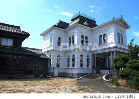 Suigou Yanagawa - Scenery along the walking course around the moat - Yanagawa feudal lord Tachibana's residence Suigou Yanagawa - Scenery along the walking course around the moat - Yanagawa feudal lord Tachibana's residence 119471925