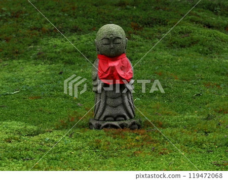 Cute Jizo statue "Japanese style image" (Kyoto) Cute Jizo statue "Japanese style image" (Kyoto) 119472068