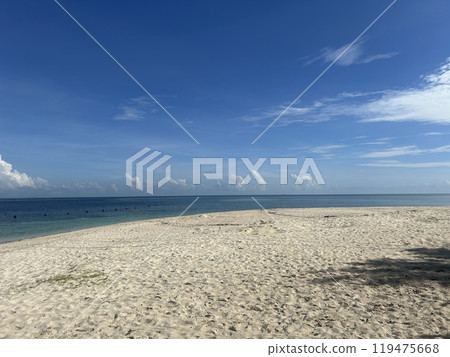 Mabul Island, the base for diving in Sipadan Island, Sabah state in Malaysia. 119475668
