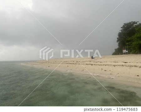Mabul Island, the base for diving in Sipadan Island, Sabah state in Malaysia. Mabul Island, the base for diving in Sipadan Island, Sabah state in Malaysia. 119475683