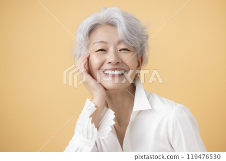Senior woman portrait of a gray-haired woman 119476530
