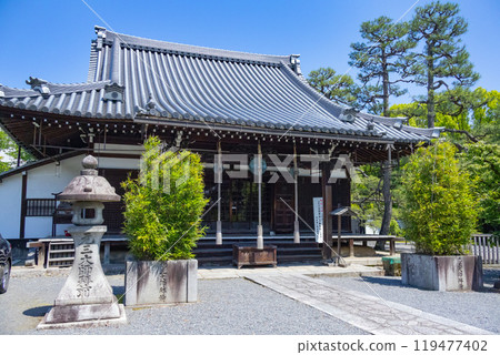 紫式部宅邸遺址 露山寺大師堂 119477402