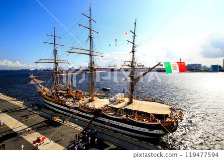 橫渡太平洋到達東京港…「世界上最美麗的船」海洋女王號【Amerigo Vespucci】 119477594