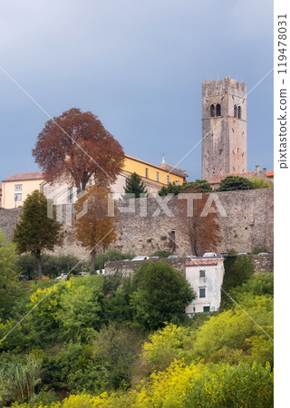 Motovun in Istria, Croatia, tower rural landscape 119478031