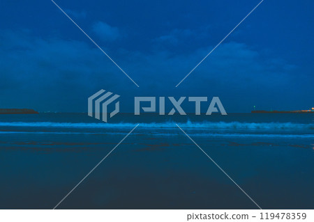 Sea of night  119478359