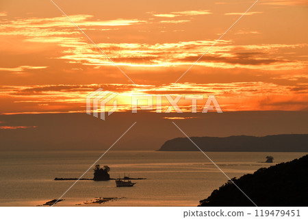 Evening scenery of Kujuku Island 119479451