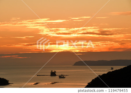 Evening scenery of Kujuku Island 119479455
