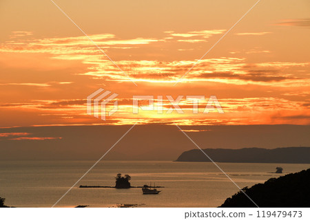 Evening scenery of Kujuku Island 119479473