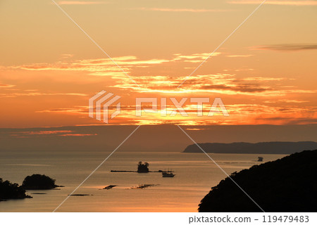 Evening scenery of Kujuku Island 119479483